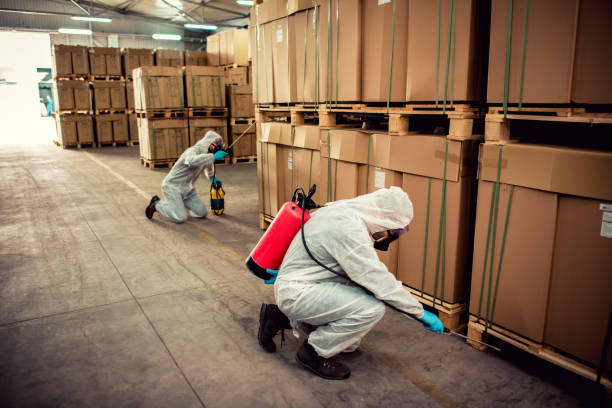 Best Commercial Pest Control Services  in Peshtigo, WI