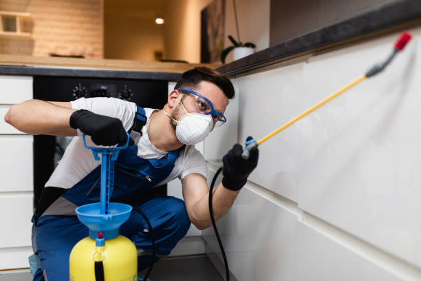 Best Exterminator Services  in Peshtigo, WI